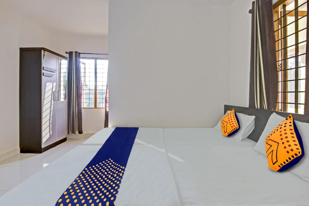 Hotel O Royal Residency Erattupetta Exterior photo