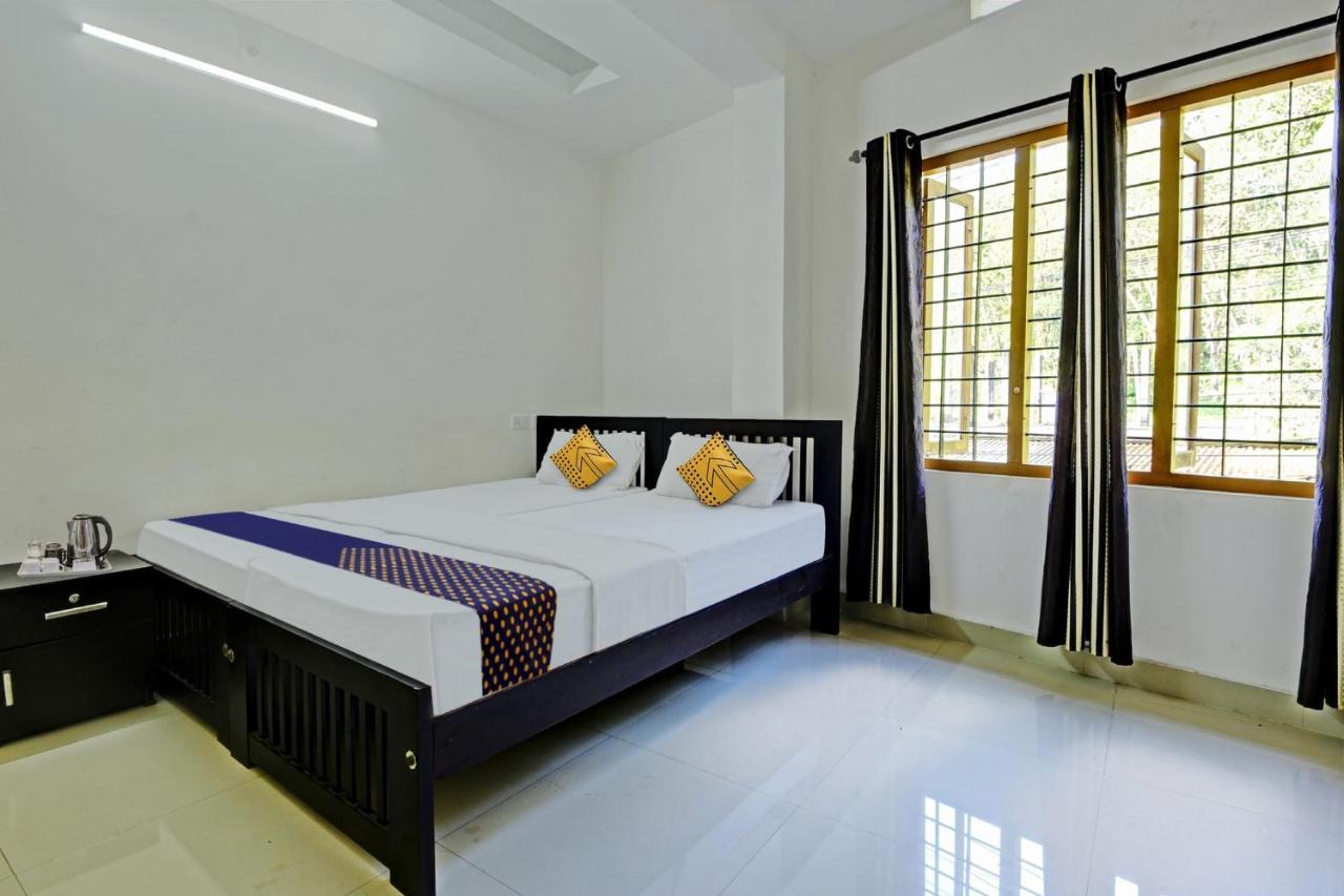 Hotel O Royal Residency Erattupetta Exterior photo