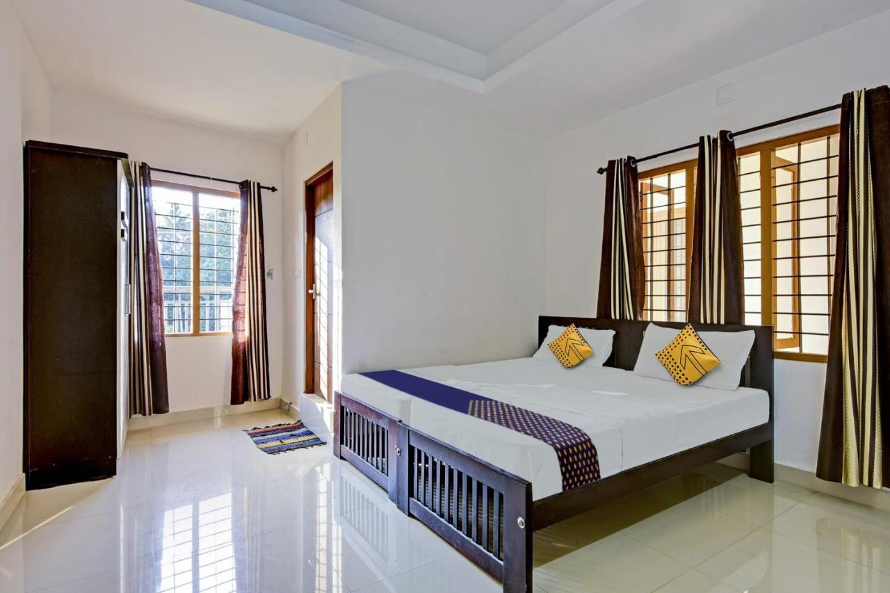 Hotel O Royal Residency Erattupetta Exterior photo