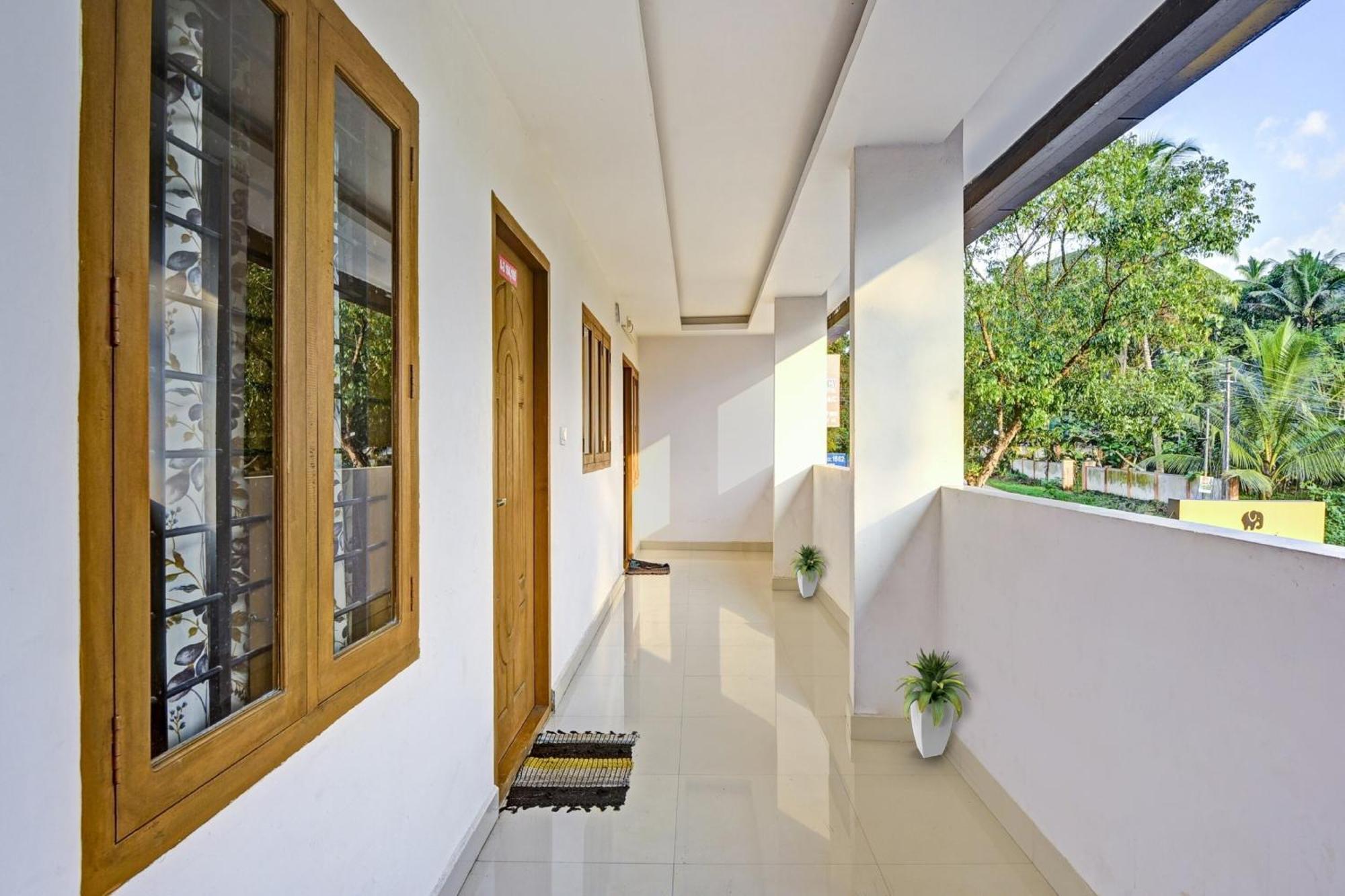 Hotel O Royal Residency Erattupetta Exterior photo