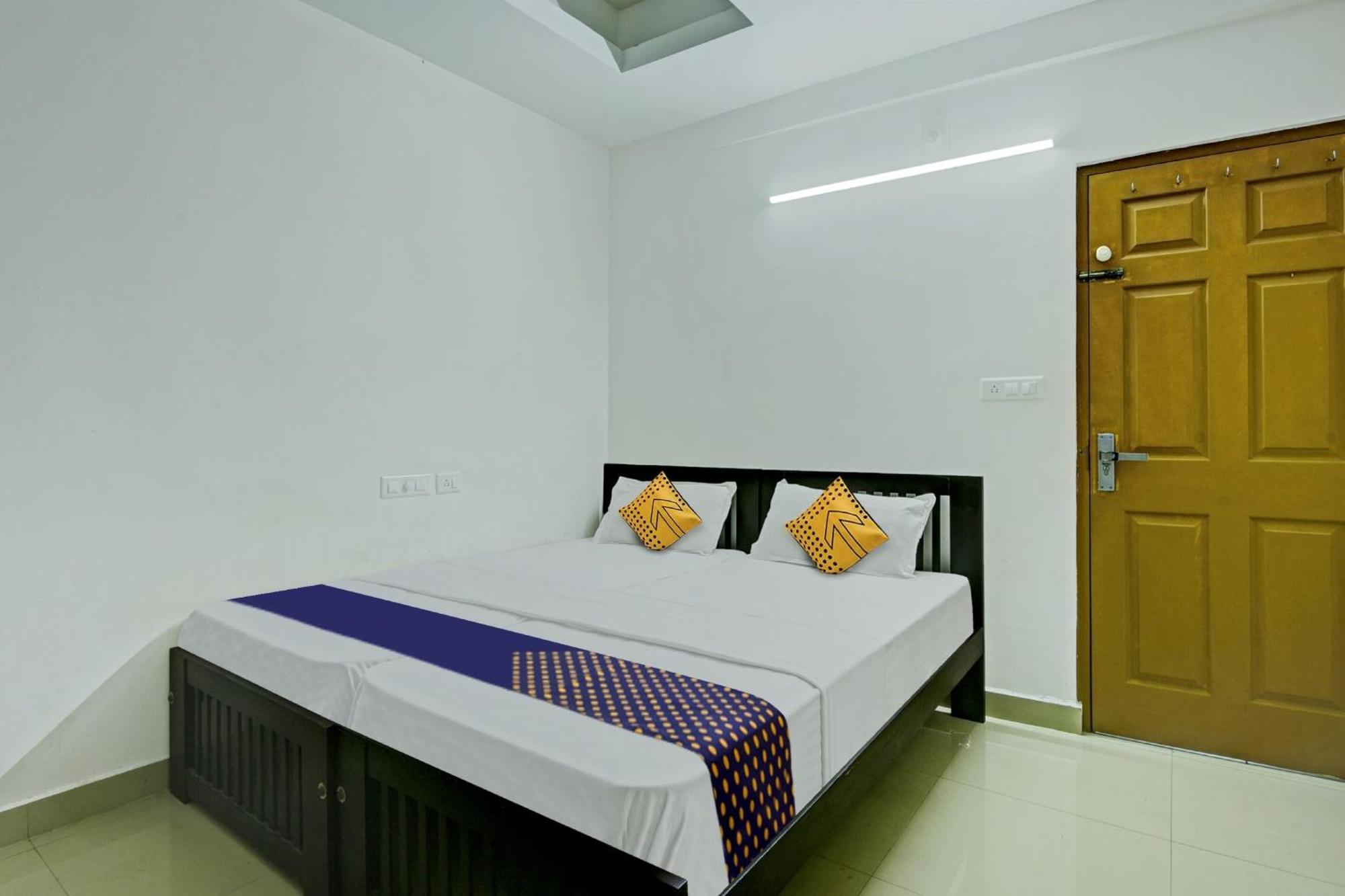 Hotel O Royal Residency Erattupetta Exterior photo