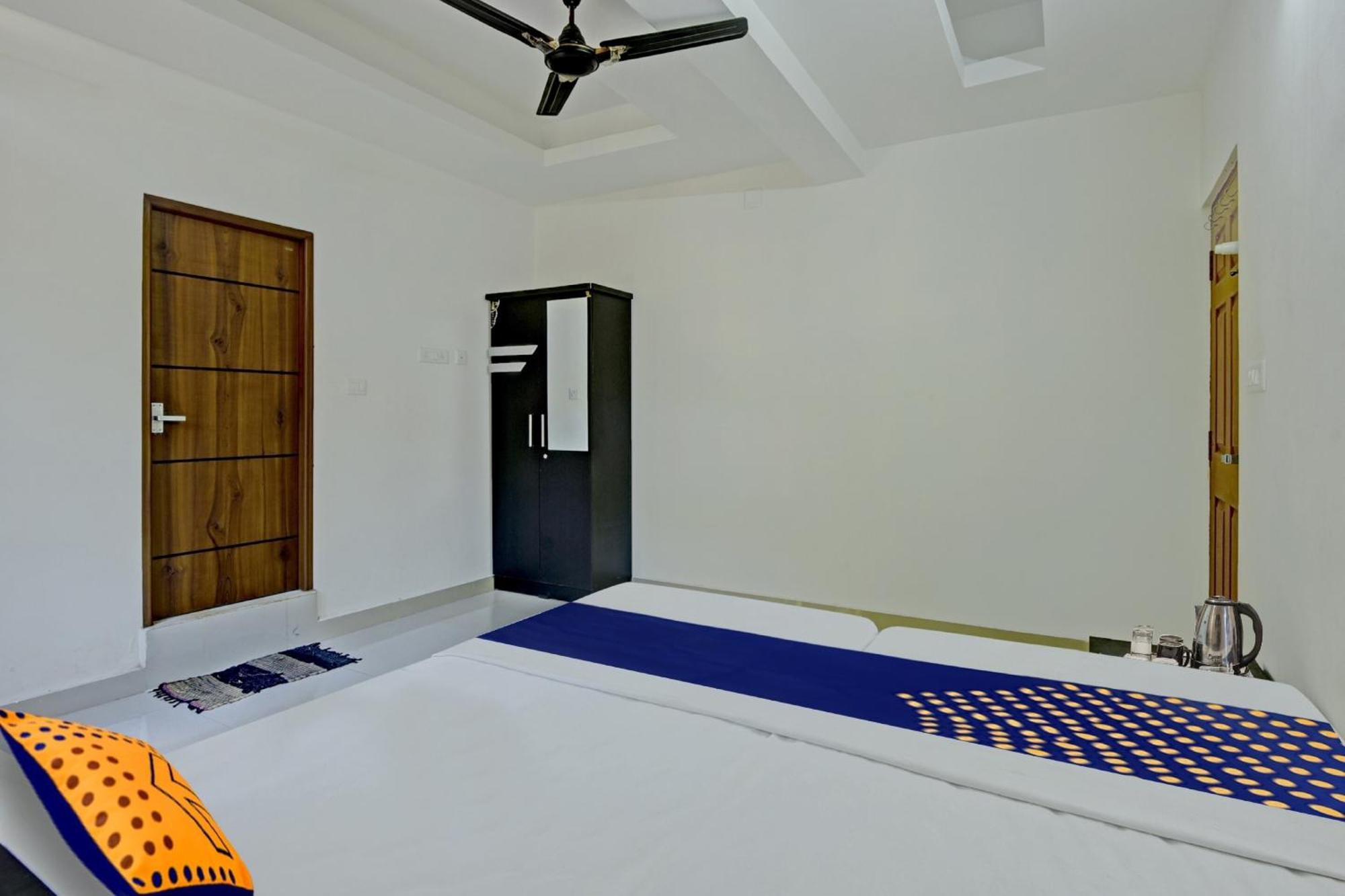Hotel O Royal Residency Erattupetta Exterior photo
